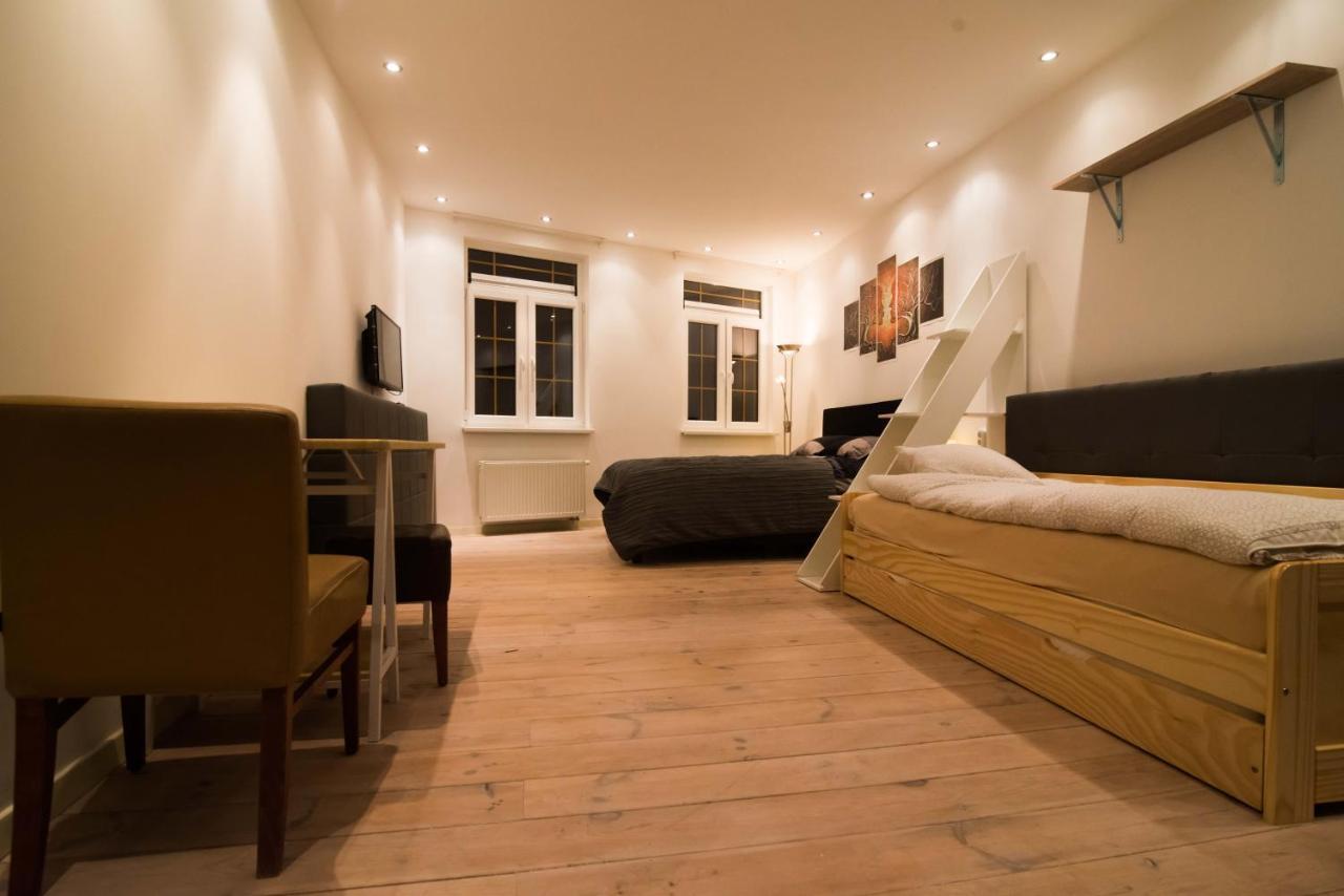 Villa Full 4 Floors House At The Center Antwerpen Exterior foto