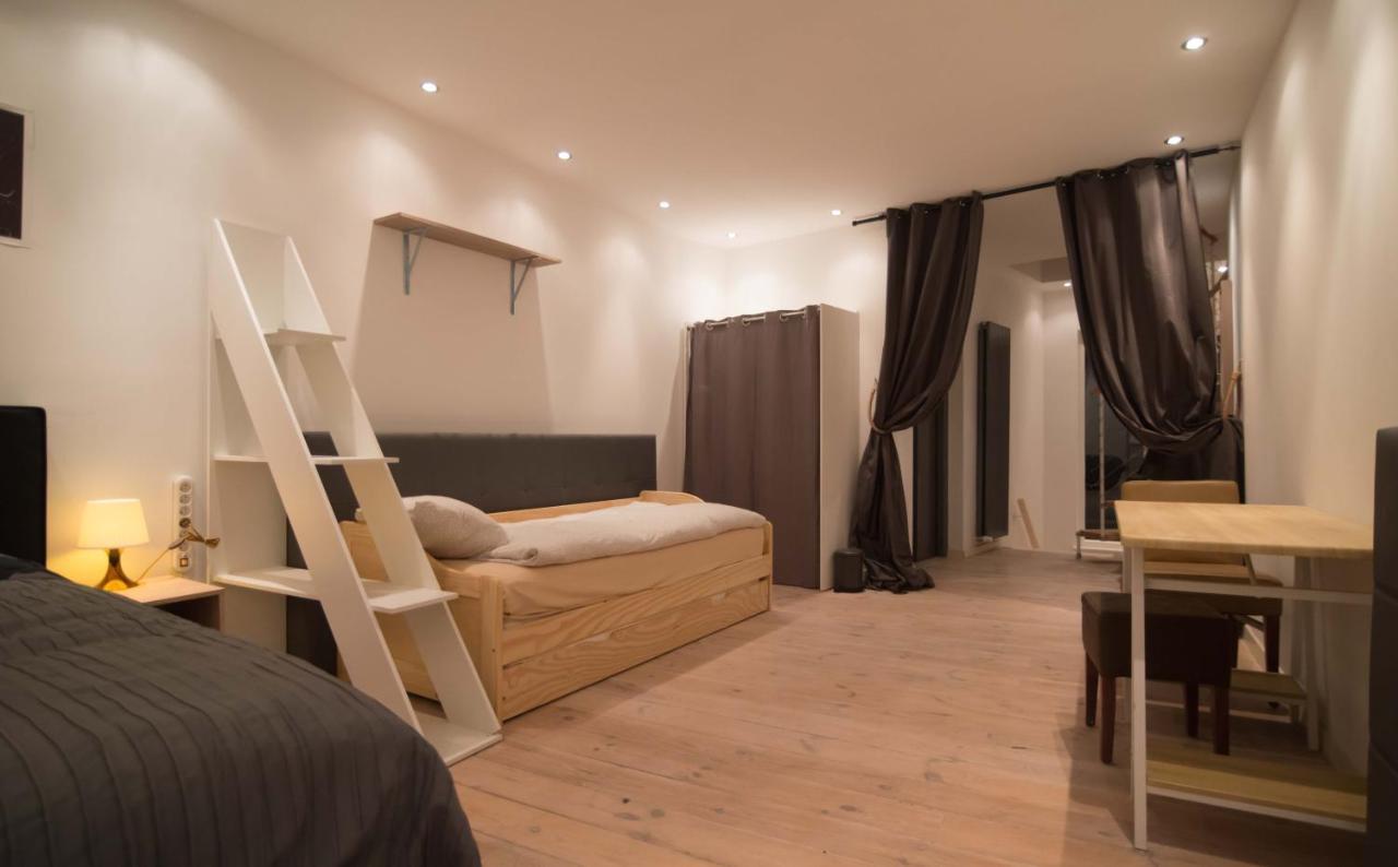 Villa Full 4 Floors House At The Center Antwerpen Exterior foto